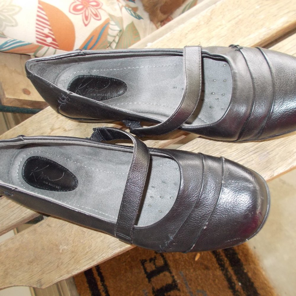 EUC Kim Rogers black leather shoes size 7M